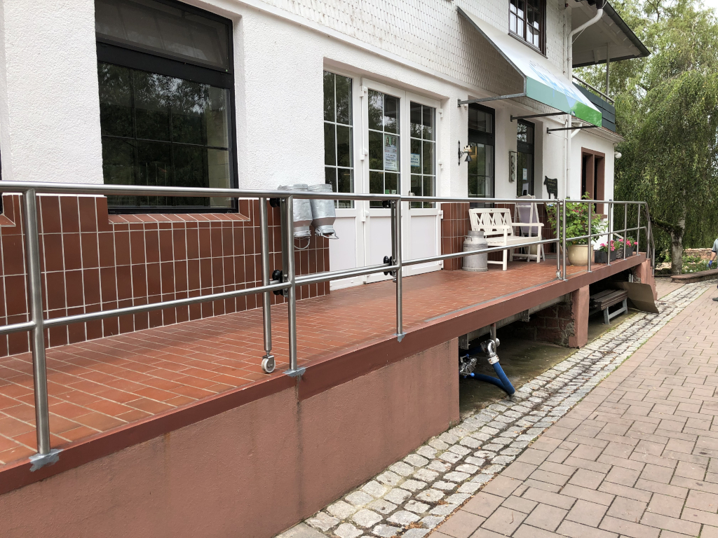 Geländer aussen 01 03