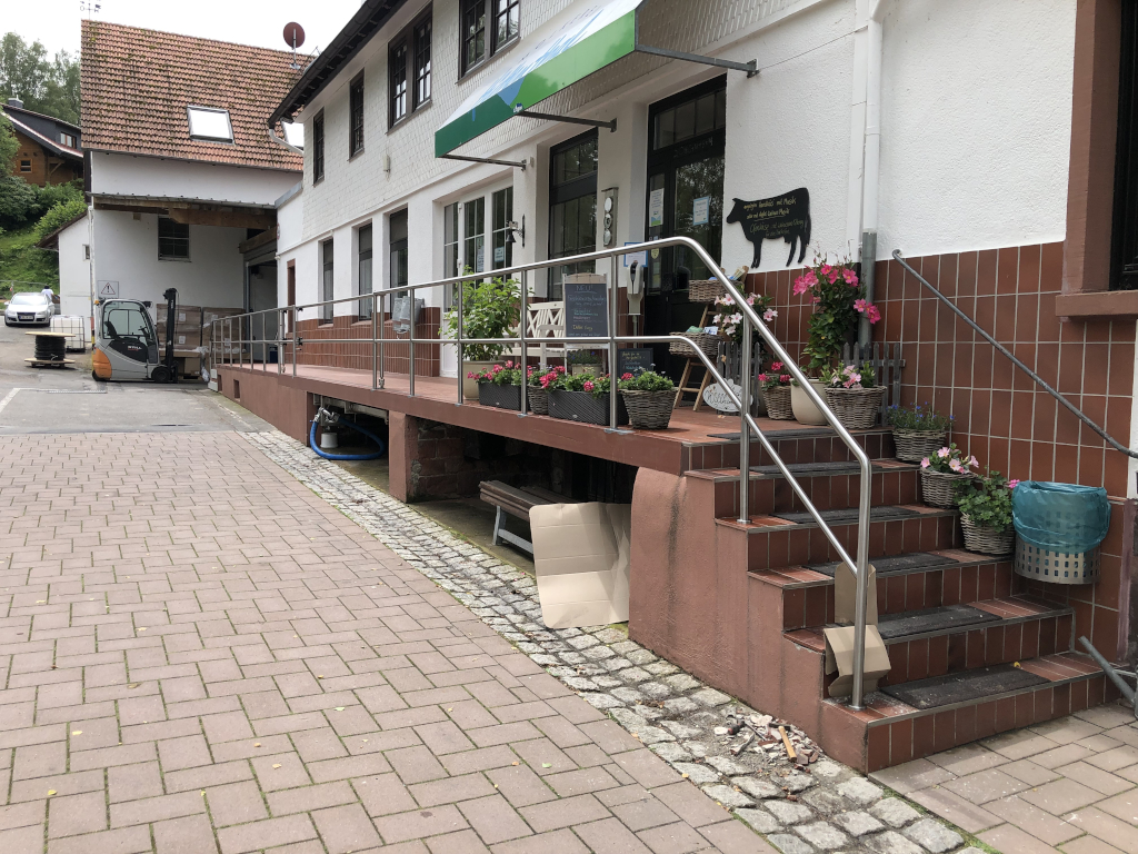 Geländer aussen 01 04