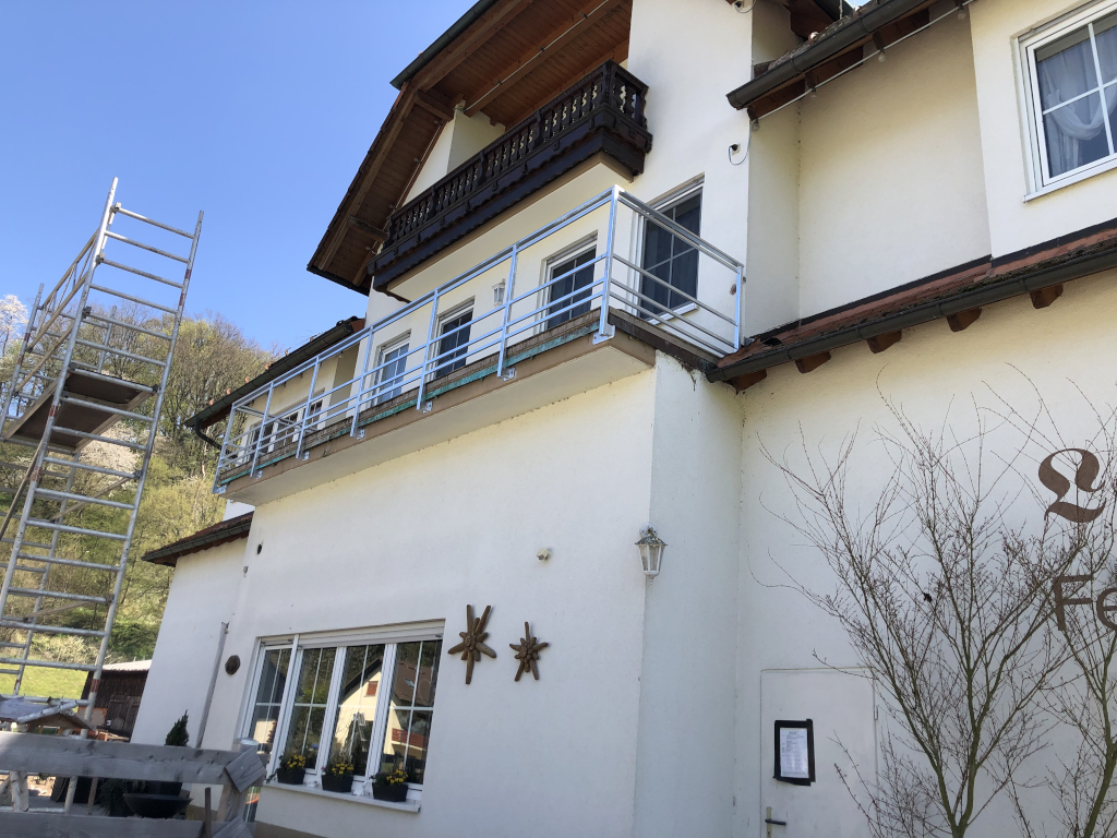 Geländer aussen 06 04