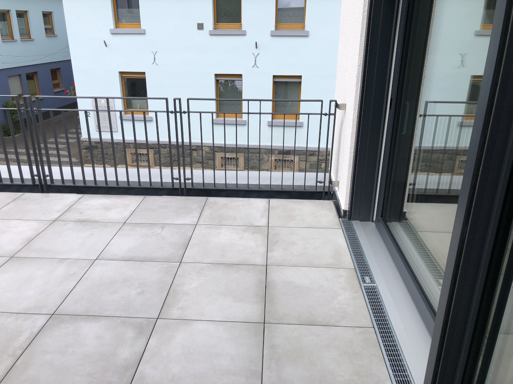 Geländer aussen 09 06