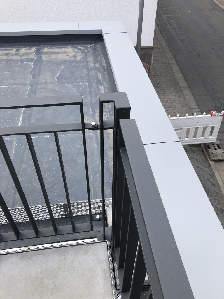 Geländer aussen 09 07