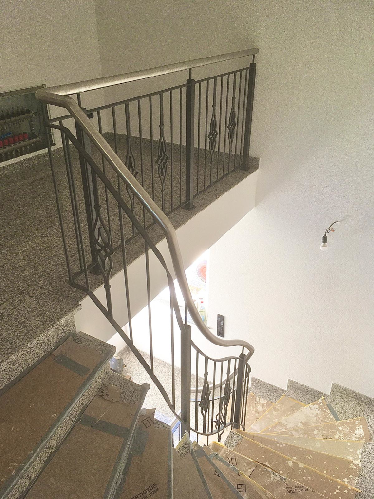 Geländer innen 01 01