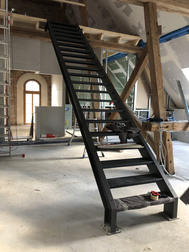 Treppe innen 02 02
